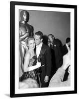 30th Annual Academy Awards, 1957. Joanne Woodward "The Three Faces of Eve" And Paul Newman-null-Framed Photographic Print