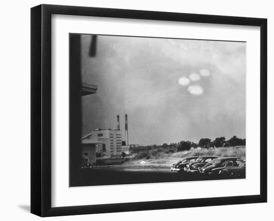 4 Ufo in the Sky, 50's-null-Framed Photo