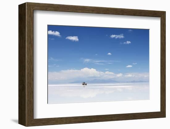 4Wd in the Moiddle of Salar De Uyuni, Salt Flat in Bolivia-zanskar-Framed Photographic Print