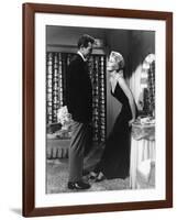 5 AGAINST THE HOUSE, 1955 directed by PHIL KARLSON with Guy Madison and Kim Novak (b/w photo)-null-Framed Photo