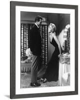 5 AGAINST THE HOUSE, 1955 directed by PHIL KARLSON with Guy Madison and Kim Novak (b/w photo)-null-Framed Photo
