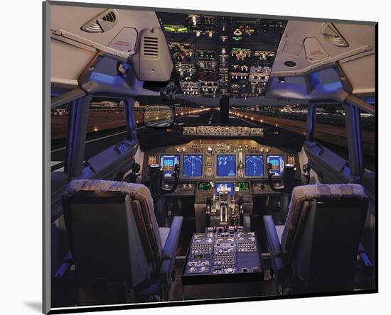 737 Flight deck before Take-Off-null-Mounted Art Print