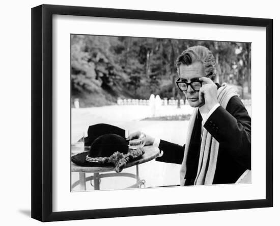 8 1/2, Marcello Mastroianni, 1963-null-Framed Photo