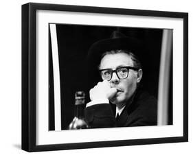 8 1/2, Marcello Mastroianni, 1963-null-Framed Photo