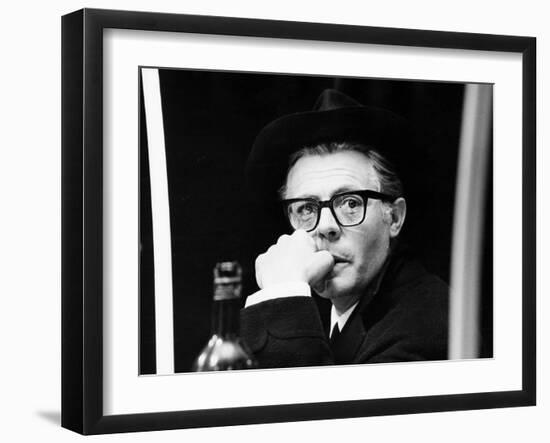 8 1/2, Marcello Mastroianni, 1963-null-Framed Photo