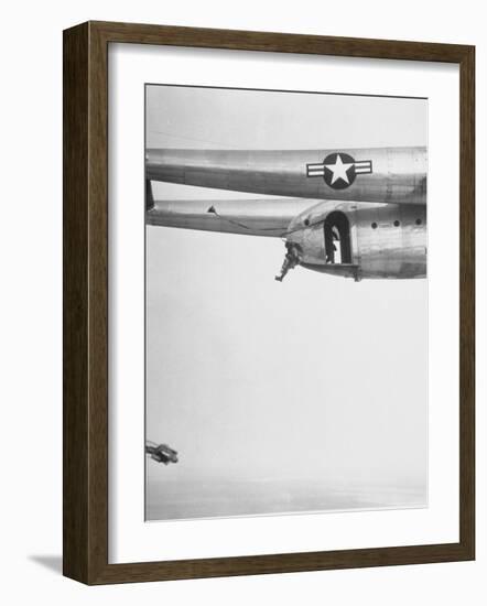 82nd Airborne Trooper Demonstrating Perfect Jump Form with Hands Clenched-Hank Walker-Framed Photographic Print