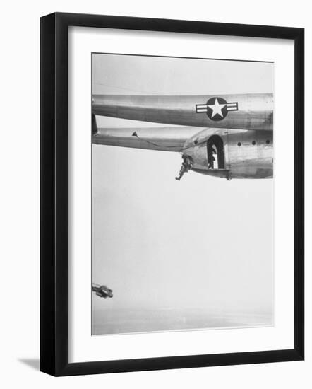 82nd Airborne Trooper Demonstrating Perfect Jump Form with Hands Clenched-Hank Walker-Framed Photographic Print