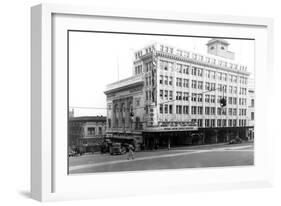 9th and Broadway in Tacoma, WA Photograph - Tacoma, WA-Lantern Press-Framed Art Print