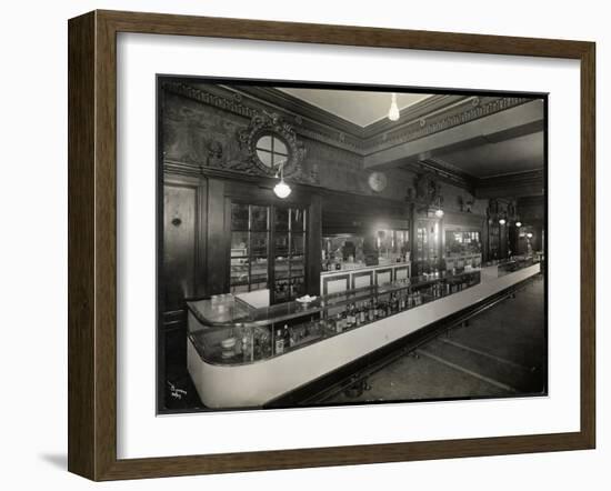 A Bar at the Robert Treat Hotel, Newark, New Jersey, 1916-Byron Company-Framed Giclee Print