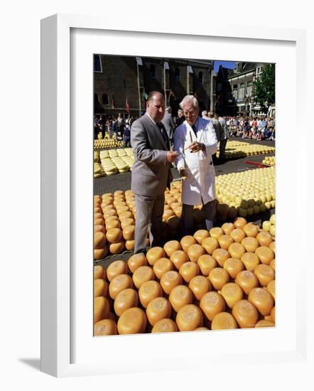 A Bargain is Struck, Friday Cheese Auction, Alkmaar, Holland-Michael Short-Framed Photographic Print