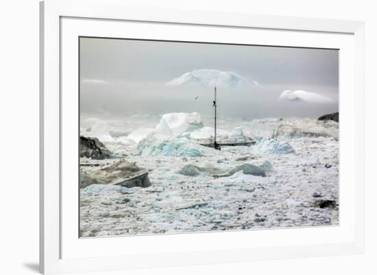 A Boat Sailing on the Pack Ice, Disko Bay, Ilulissat, Groenland-Françoise Gaujour-Framed Photographic Print