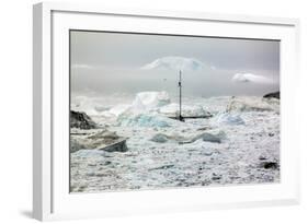A Boat Sailing on the Pack Ice, Disko Bay, Ilulissat, Groenland-Françoise Gaujour-Framed Photographic Print