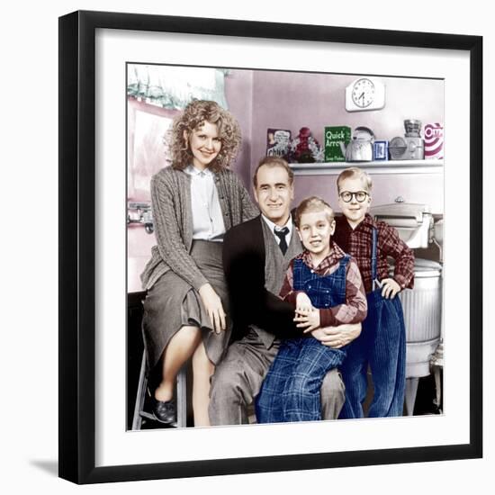 A Christmas Story, Melinda Dillon, Darren McGavin, Ian Petrella, Peter Billingsley, 1983-null-Framed Photo