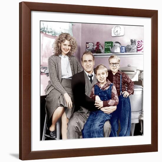 A Christmas Story, Melinda Dillon, Darren McGavin, Ian Petrella, Peter Billingsley, 1983-null-Framed Photo