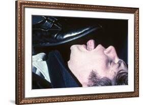 A CLOCKWORK ORANGE, 1971 directed by STANLEY KUBRICK with Malcolm McDowell (photo)-null-Framed Photo