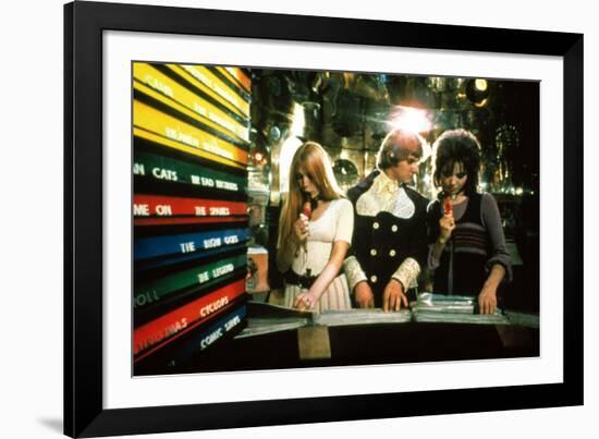 A Clockwork Orange, Gillian Hills, Malcolm Mcdowell, Barbara Scott, 1971-null-Framed Photo