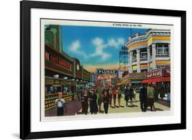 A daily scene on the Pike, Long Beach - Long Beach, CA-Lantern Press-Framed Premium Giclee Print