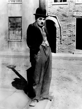 https://imgc.allpostersimages.com/img/posters/a-dog-s-life-by-and-with-charlie-chaplin-the-tramp-1918_u-L-PWGKLI0.jpg?artPerspective=n