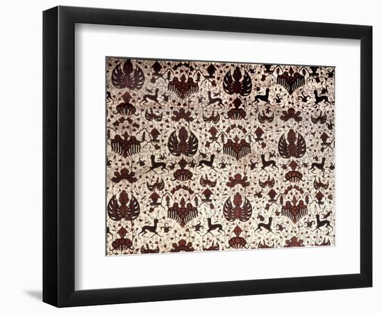 A fine modern batik kain panjang made in the Yogyakarta kraton, incorporating the sidoasi pattern-Werner Forman-Framed Giclee Print
