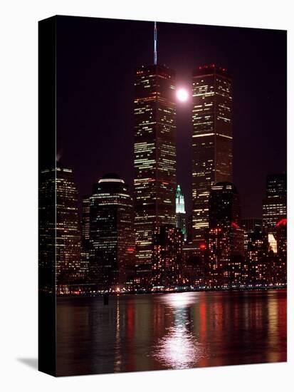 A Full Moon Rises Between New York's Twin Towers for the Second Time This Month-null-Stretched Canvas