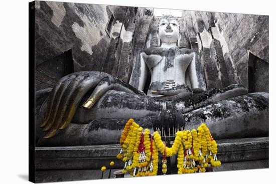 A Giant Sukhothai Era Sitting Buddha, Wat Si Chum, Sukhothai Historical Park, Thailand-Alex Robinson-Stretched Canvas