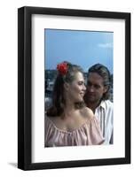 A la poursuite du diamant vert Romancing the stone by Robert Zemeckis with Michael Douglas and Kath-null-Framed Photo