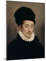 A Man, between 1520 and 1578 (Oil on Canvas)-Giovanni Battista Moroni-Mounted Giclee Print