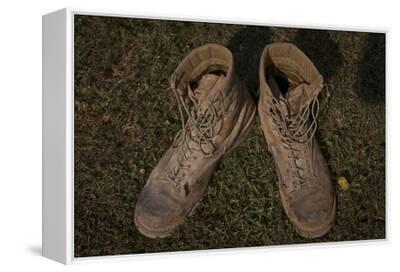 marine combat boots