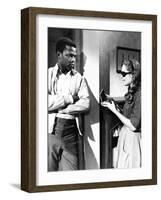 A Patch Of Blue, Sidney Poitier, Elizabeth Hartman, 1965-null-Framed Photo