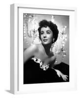 A PLACE IN THE SUN, 1951 directed by GEORGE STEVENS with Elizabeth Taylor (b/w photo)-null-Framed Photo