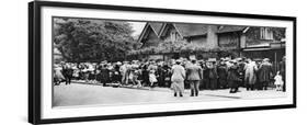 A Queue for the Zoo on a National Holiday, London, 1926-1927-null-Framed Giclee Print