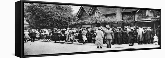 A Queue for the Zoo on a National Holiday, London, 1926-1927-null-Framed Stretched Canvas