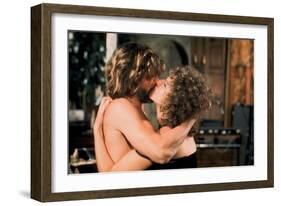 A STAR IS BORN, 1976 directed by FRANK PIERSON (photo)-null-Framed Photo