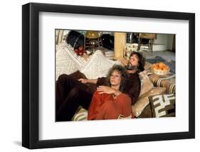 A STAR IS BORN, 1976 directed by FRANK PIERSON with Kris Kristofferson and Kris Kristofferson (phot-null-Framed Photo