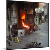 A Steel Pour at Newton Chambers, Chapeltown, Sheffield, South Yorkshire, 1971-Michael Walters-Mounted Photographic Print