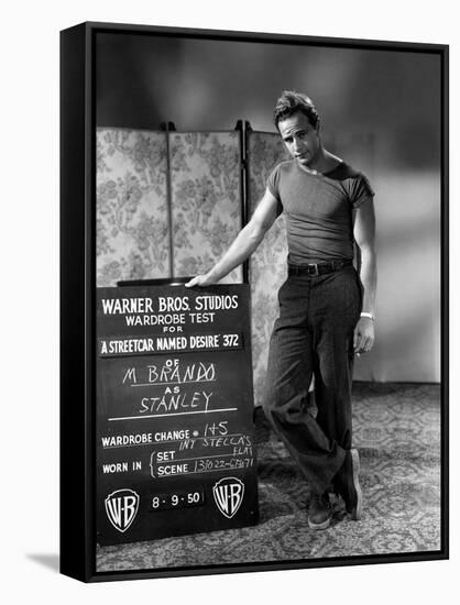 A STREETCAR NAMED DESIRE, 1951 directed by ELIA KAZAN with Marlon Brando (b/w photo)-null-Framed Stretched Canvas