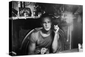 A STREETCAR NAMED DESIRE, 1951 directed by ELIA KAZAN with Marlon Brando (b/w photo)-null-Stretched Canvas