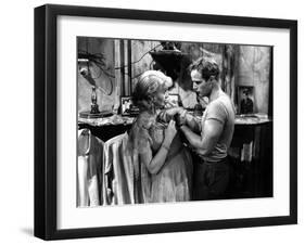 A Streetcar Named Desire, Vivien Leigh, Marlon Brando, 1951-null-Framed Photo