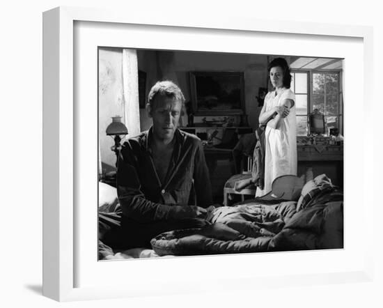 A Travers le Miroir by IngmarBergman with Max von Sydow and Harriet Andersson, 1961 (b/w photo)-null-Framed Photo