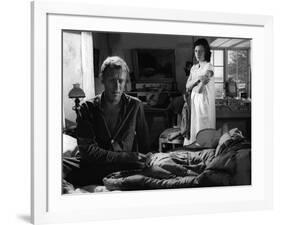 A Travers le Miroir by IngmarBergman with Max von Sydow and Harriet Andersson, 1961 (b/w photo)-null-Framed Photo