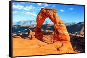 A View of Delicate Arch in Arches National Park in Utah-ventdusud-Framed Stretched Canvas