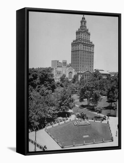 A View Showing Newarks's Hyde Park-Carl Mydans-Framed Stretched Canvas