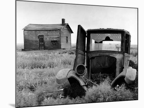 Abandoned Farm in Dust Bowl-Alfred Eisenstaedt-Mounted Photographic Print