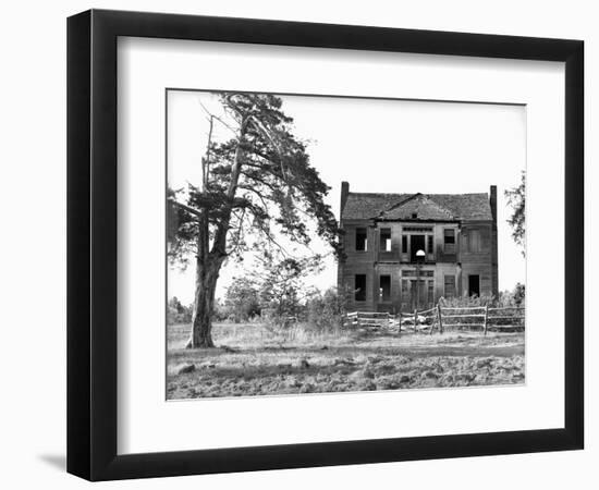 Abandoned Plantation Home-Marion Post Wolcott-Framed Photographic Print