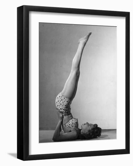 Abdomen Exercises-null-Framed Photographic Print