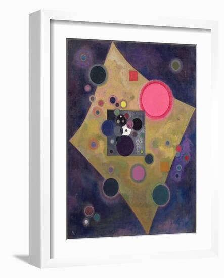 Accent En Rose, 1926-Wassily Kandinsky-Framed Giclee Print