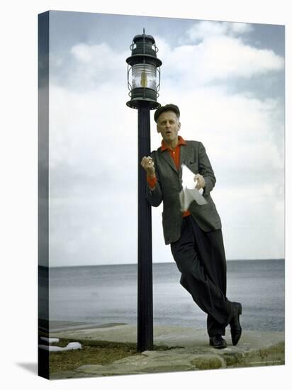 Actor Art Carney Leaning Against a Lamp Post-Leonard Mccombe-Stretched Canvas