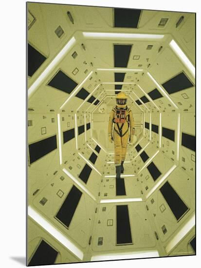 Actor Gary Lockwood in Space Suit in Scene from Motion Picture "2001: A Space Odyssey"-Dmitri Kessel-Mounted Premium Photographic Print