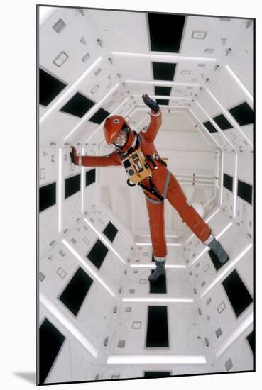 Actor Keir Dullea Wearing Space Suit in Scene from Motion Picture "2001: a Space Odyssey", 1968-Dmitri Kessel-Mounted Photographic Print