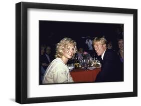 Actors Kim Basinger and Robert Redford-Ann Clifford-Framed Premium Photographic Print